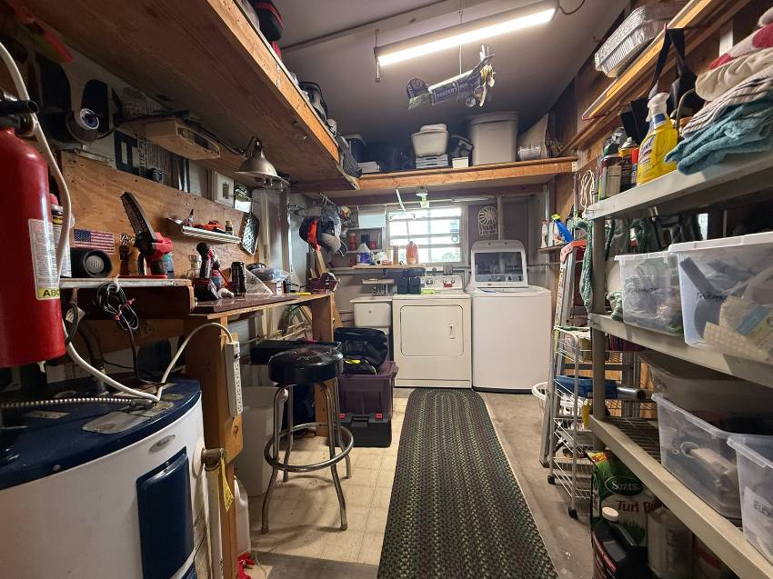 8111 Buena Vista Drive a Ellenton, FL Mobile or Manufactured Home for Sale